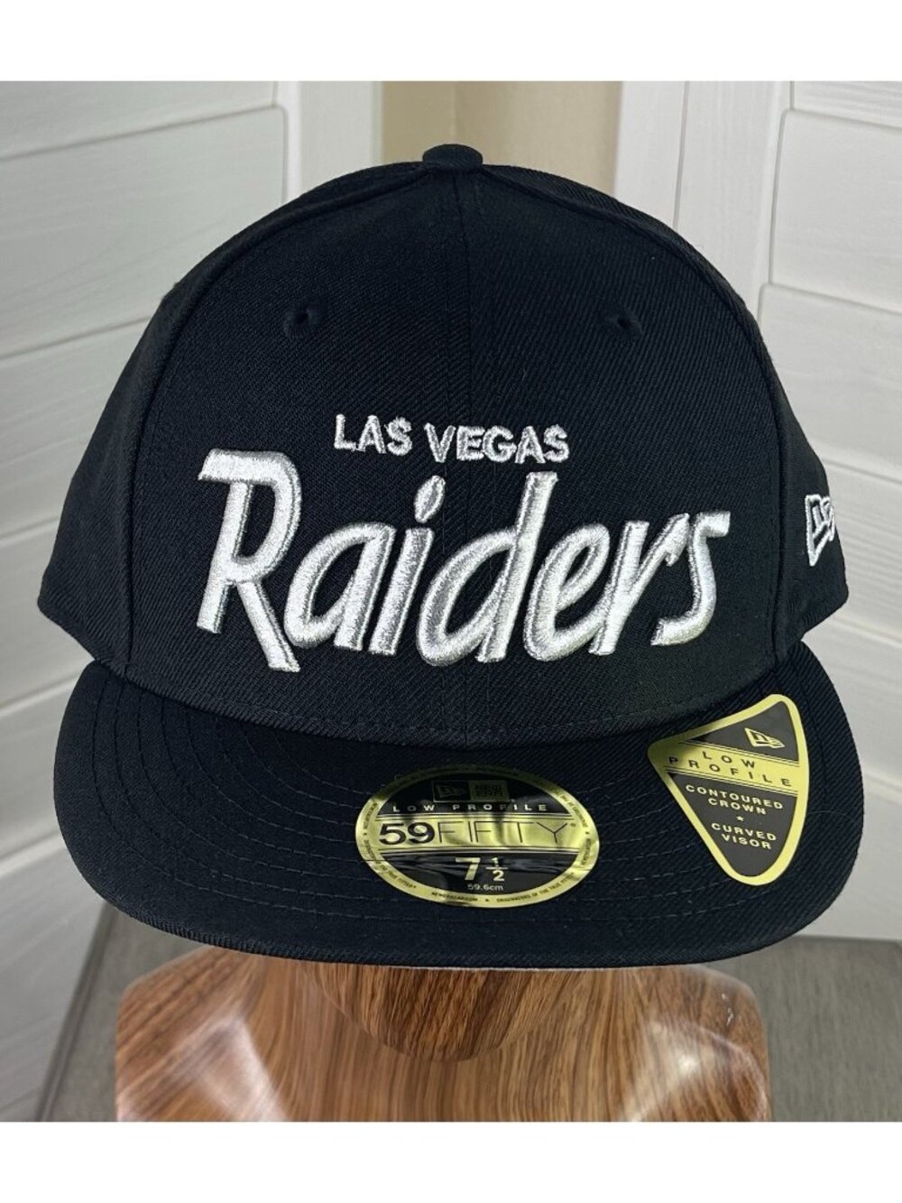 New Era 59Fifty NFL Las Vegas Raiders Omaha Script Low Profile Fitted Hat 7 1/2